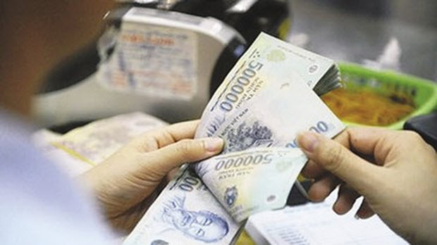 Lãi lớn, ngân hàng có nên chia sẻ khó khăn với doanh nghiệp?